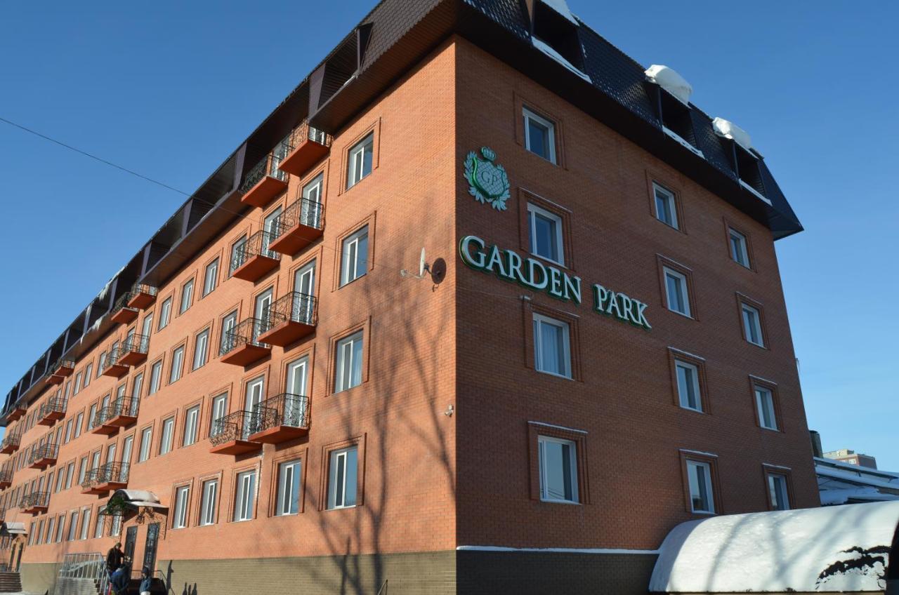 Garden Park Hotel Pavlodar Buitenkant foto